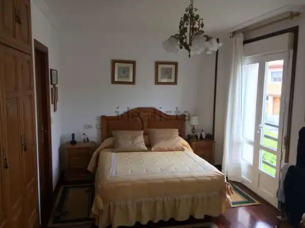 Casa de 325 m² a Santiago de Compostel·la