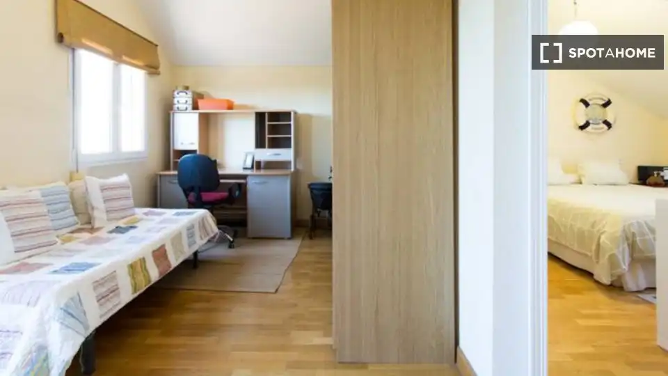 Habitación en alquiler, Almensilla