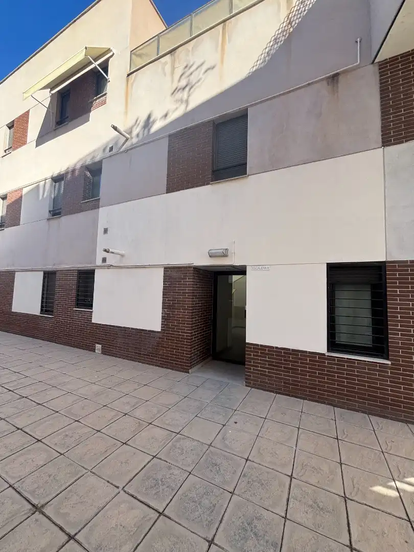 Pis de 80 m² a Cájar