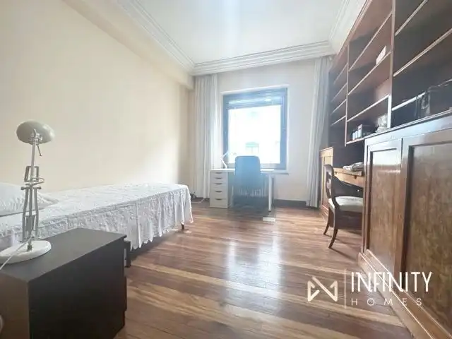 Piso de 210 m² en Bilbao