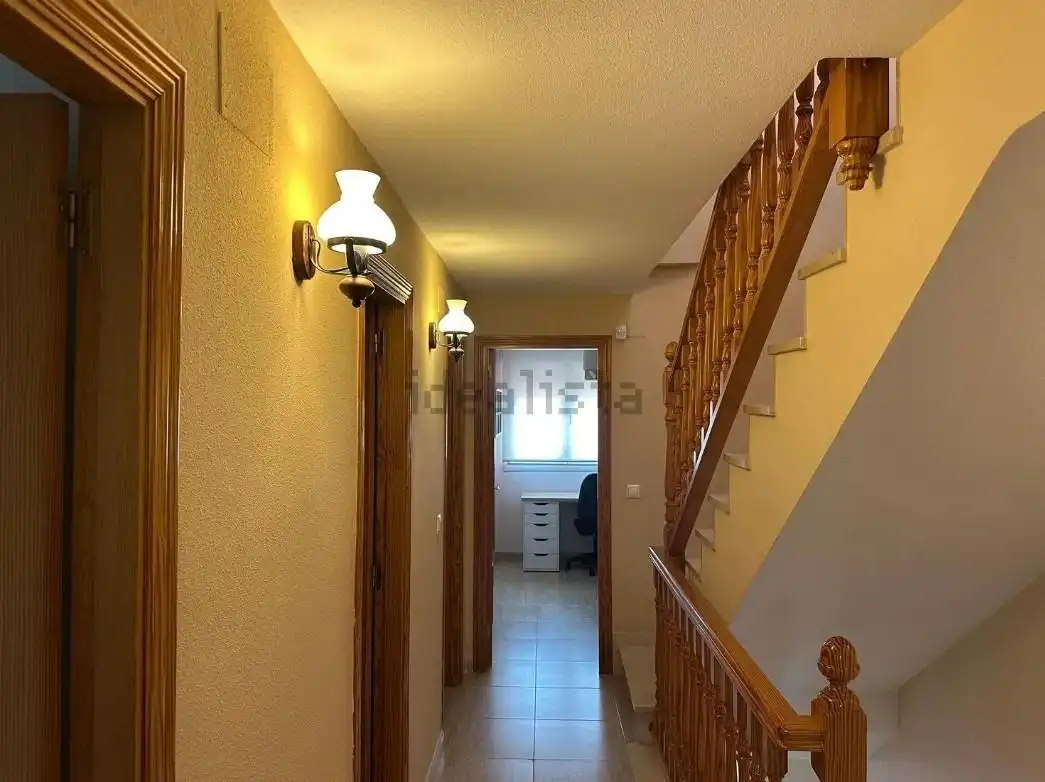 Casa de 240 m² en Alicante
