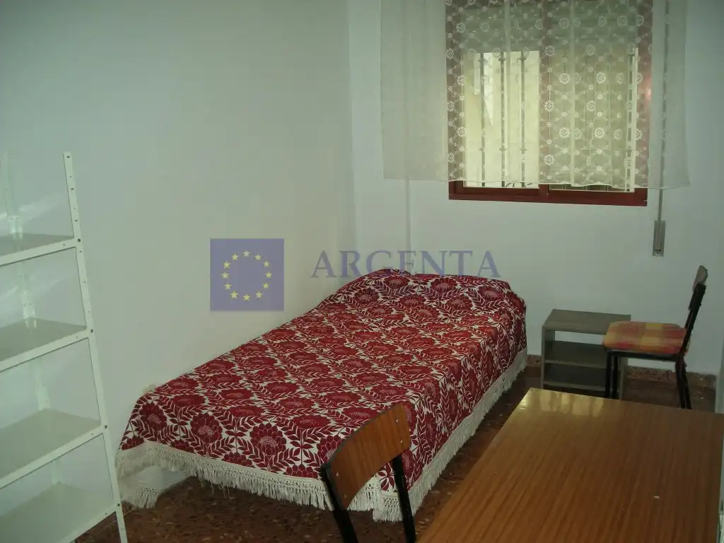 Piso de 85 m² en Cáceres
