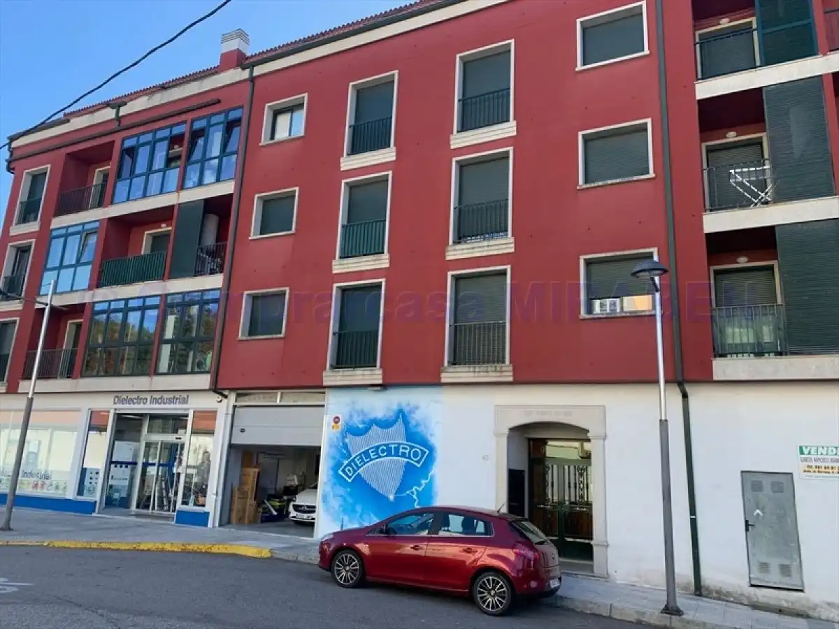 Piso de 90 m² en Boiro