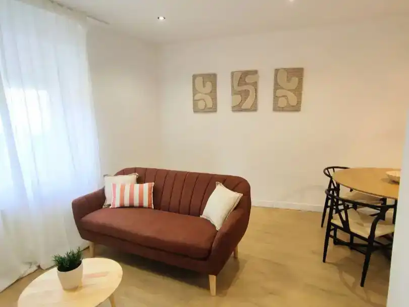 Habitación 90 m², Ávila
