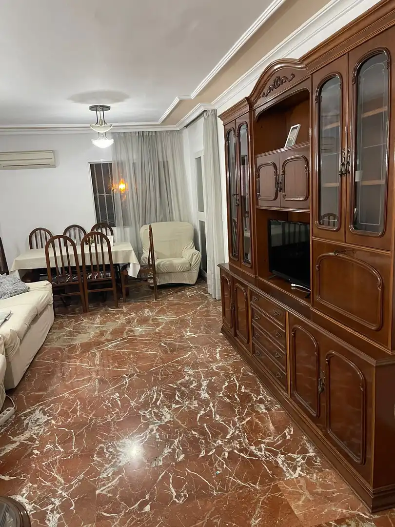 Habitación 90 m², Sevilla