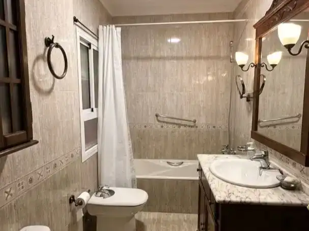 Habitación 120 m², Almería
