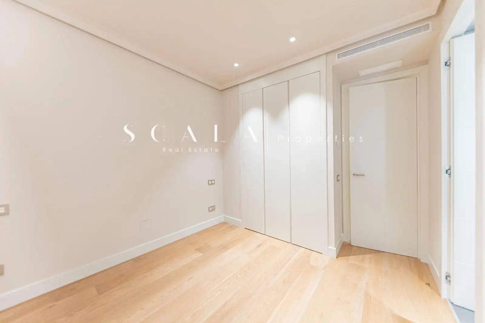 Appartamento 217 m² a Madrid