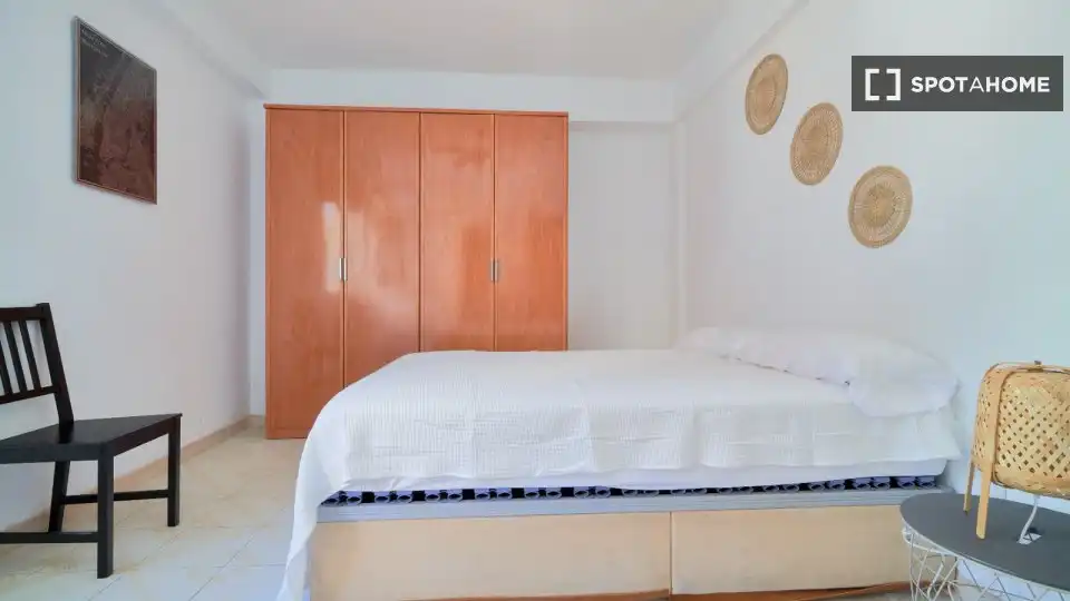 Habitación 81 m², Málaga