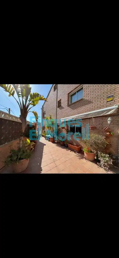 Casa de 242 m² en Vila-rodona