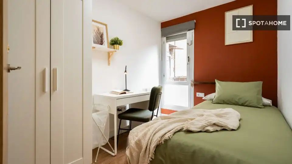 Habitación 87 m², Sabadell
