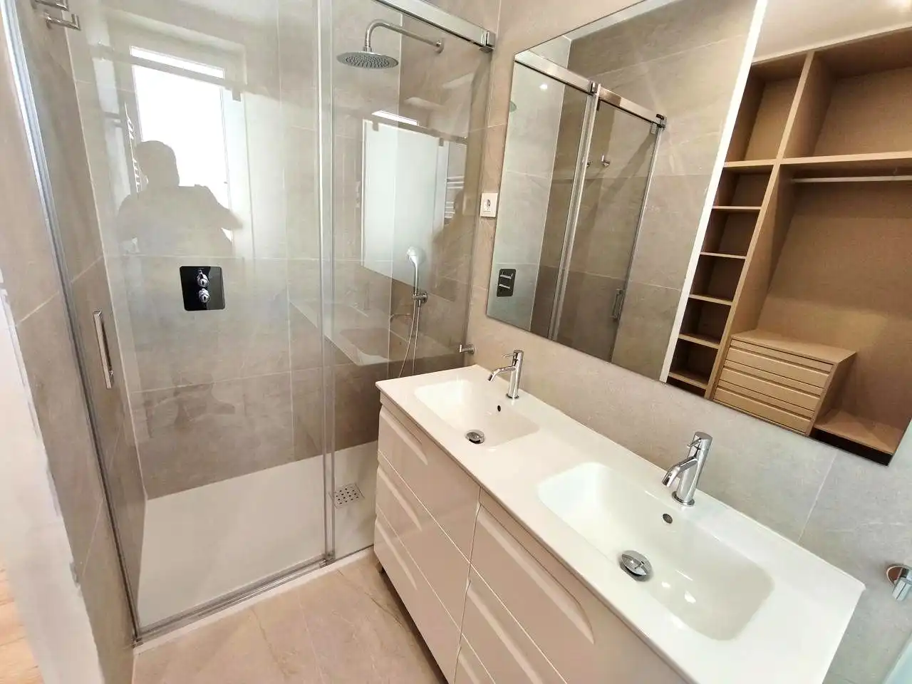 Wohnung 156 m² in Madrid