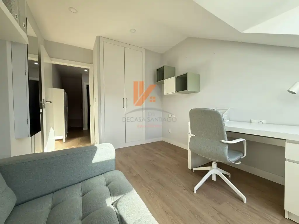Piso de 136 m² en Santiago de Compostela