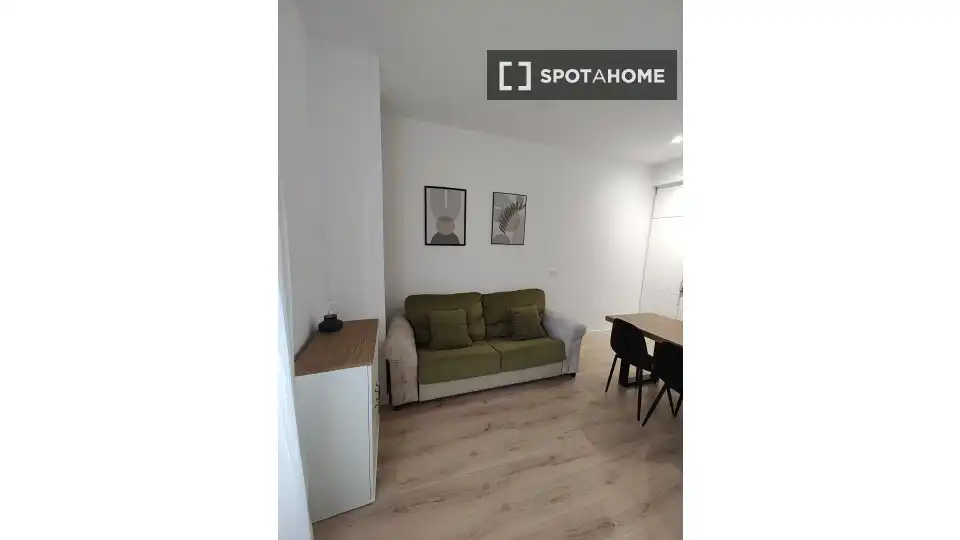 Habitación 69 m², Sevilla