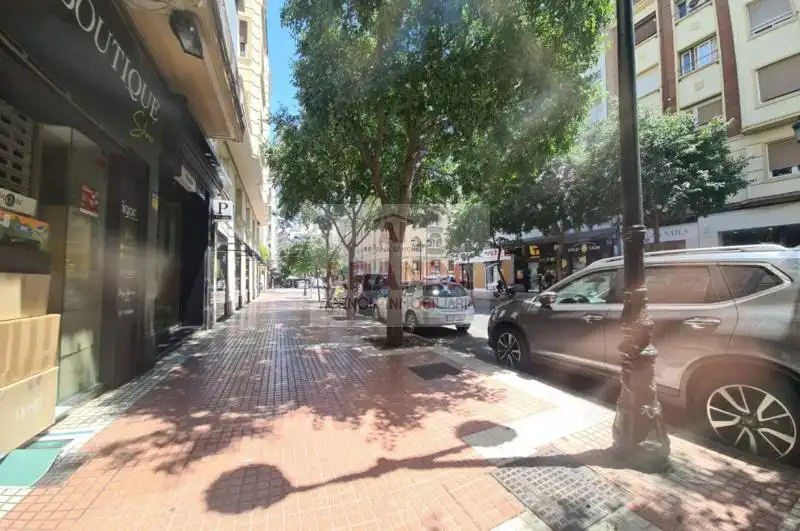 Piso de 80 m² en Zaragoza