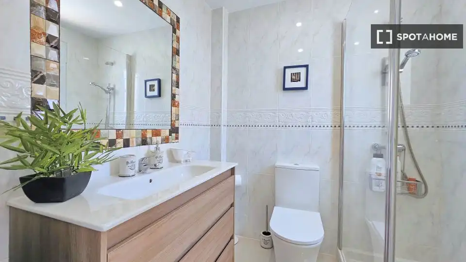 Habitación 230 m², España