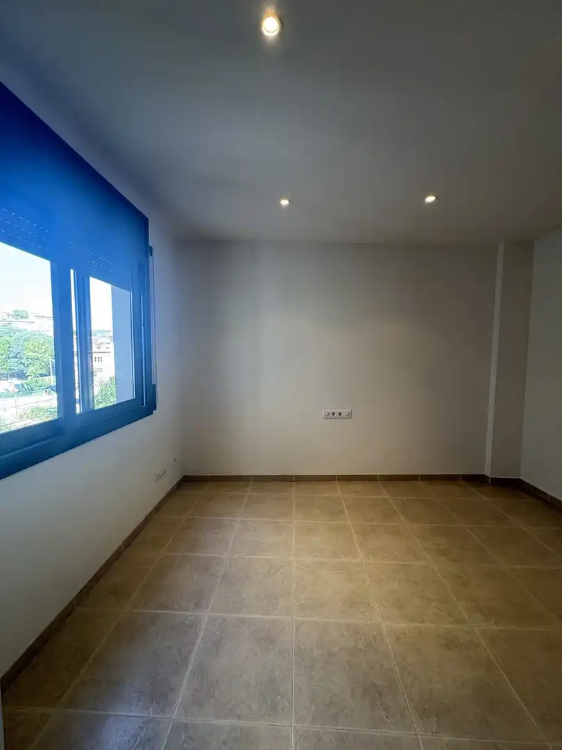 Pis de 77 m² a Anglès