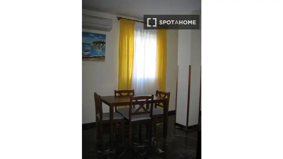 Habitación 115 m², Jaén
