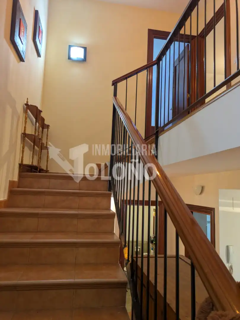 Piso de 140 m² en Anguciana
