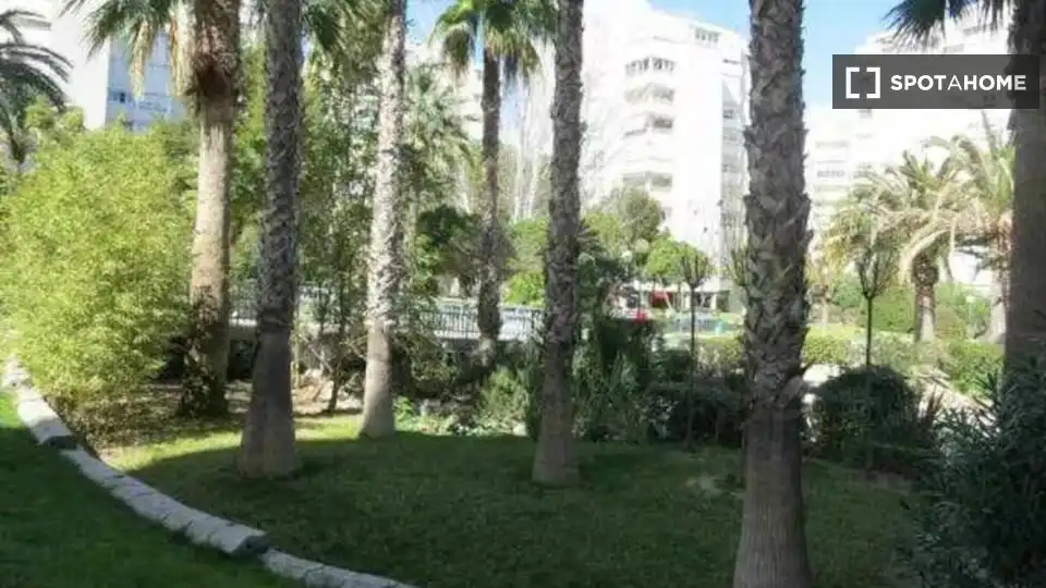 Habitación 104 m², Alicante