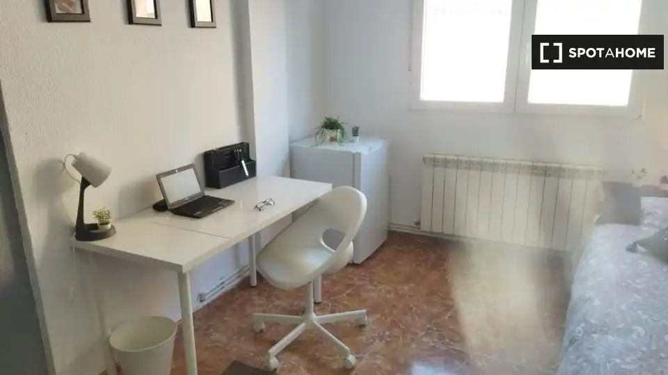 Habitación 90 m², Zaragoza