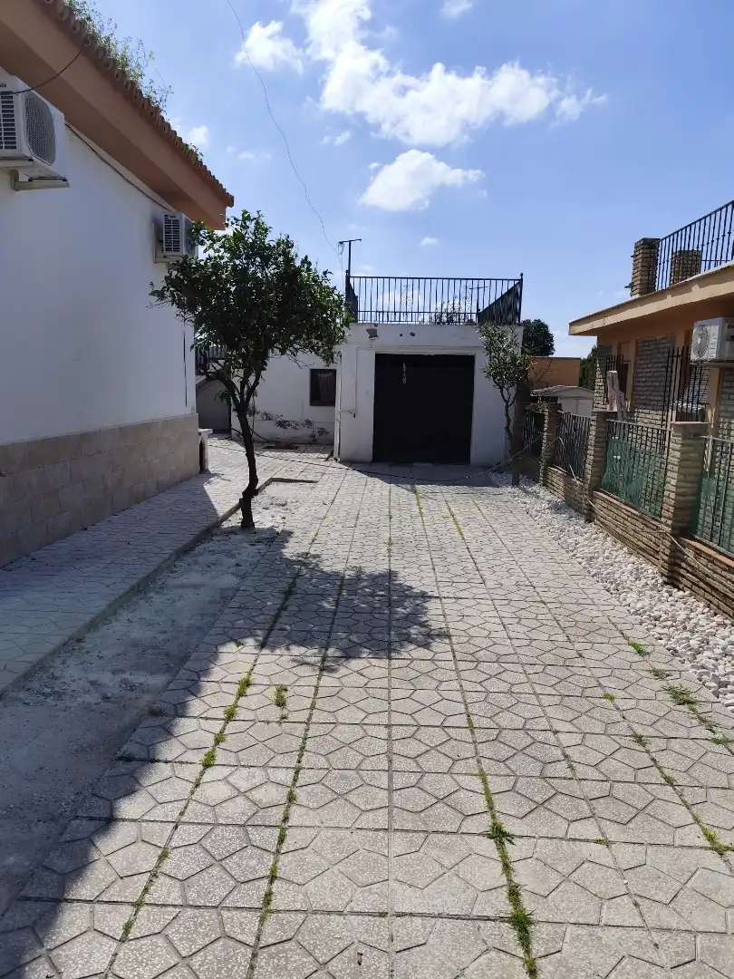 Casa de 220 m² en Valencina de la Concepción