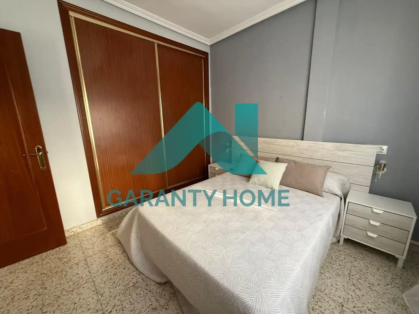 Piso de 90 m² en Cáceres