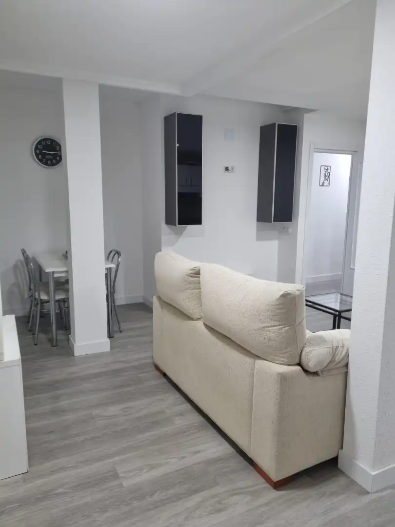 Habitación 120 m², Ávila