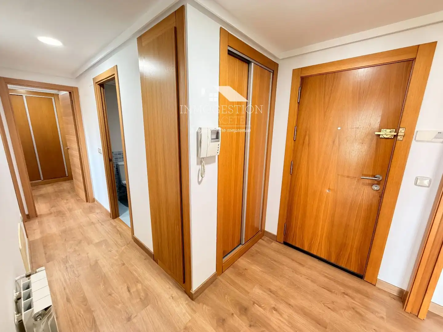Flat 101 m² in Albacete