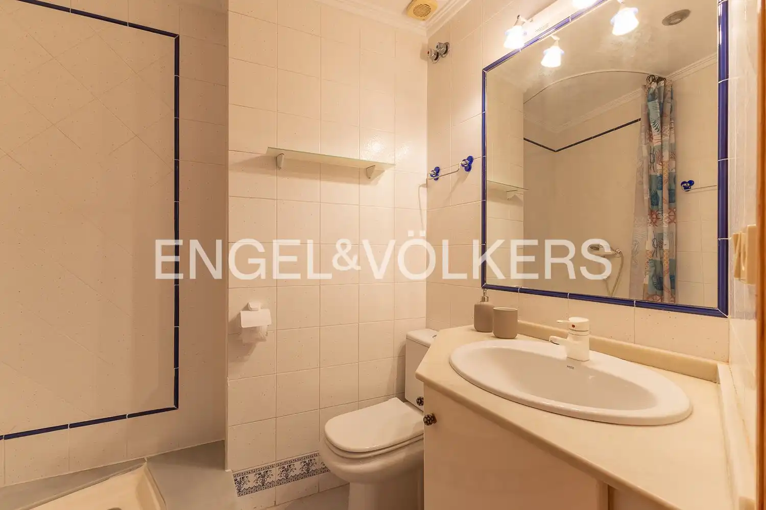 Appartamento 104 m² a Valencia