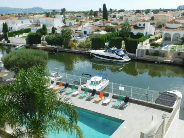 Appartamento 32 m² a Castelló d'Empúries