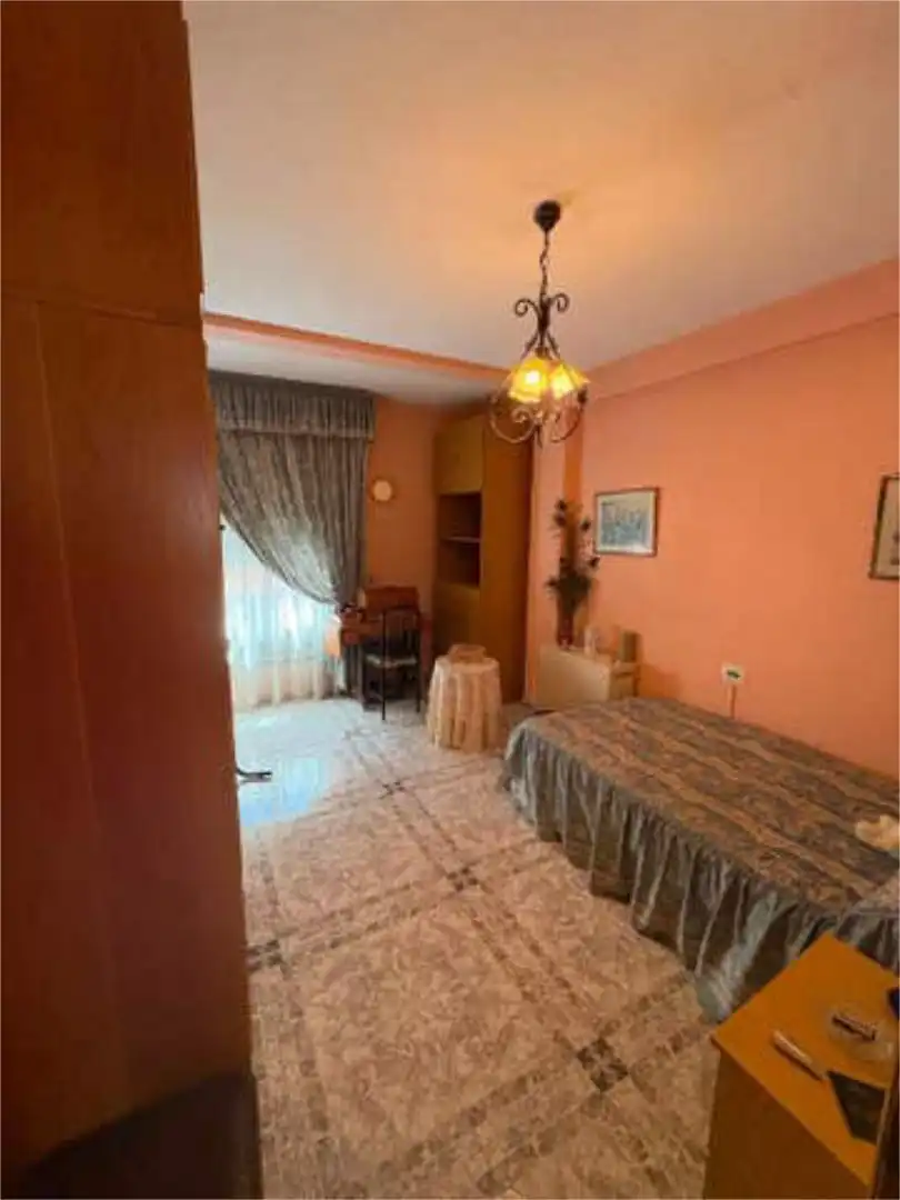 Piso de 90 m² en Almansa
