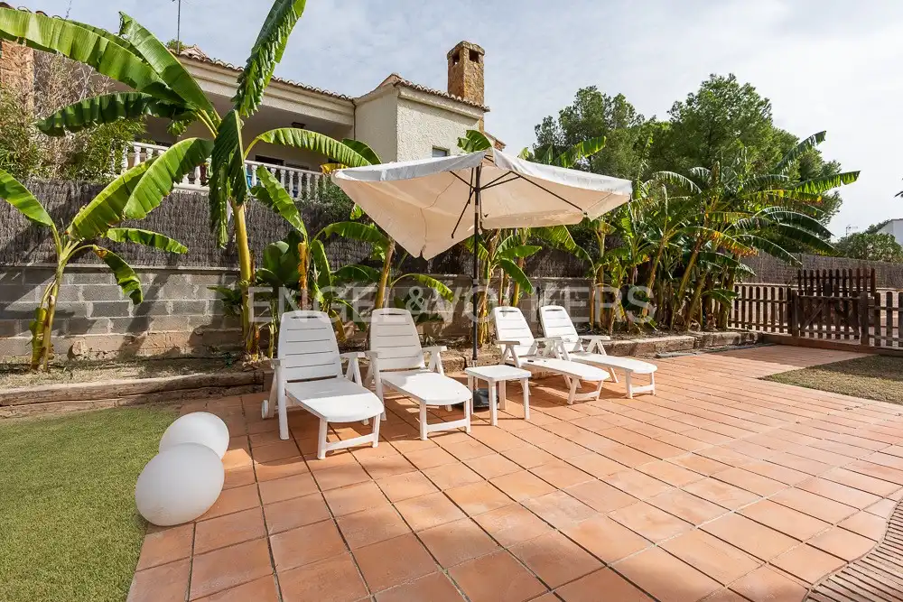 Casa de 250 m² a Nàquera