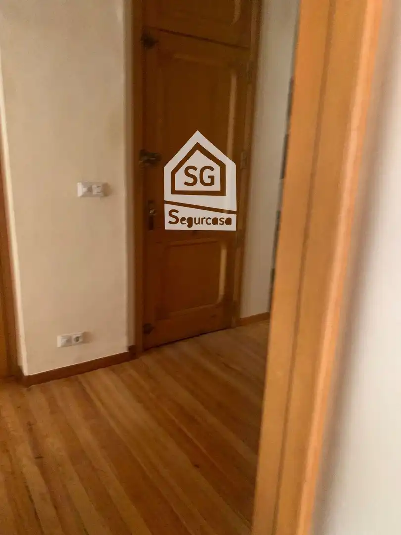 Piso de 229 m² en Ourense