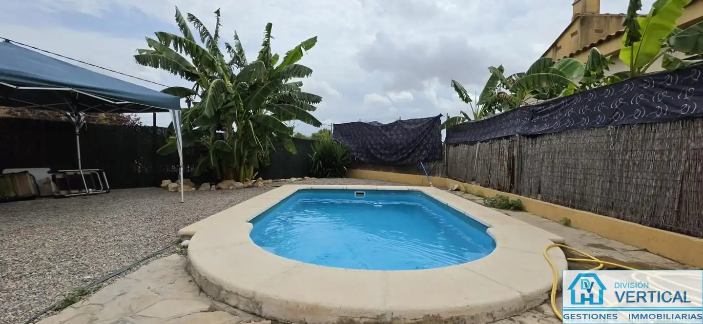 Casa de 120 m² en Riba-roja de Túria