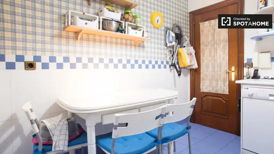 Habitación 104 m², Bilbao