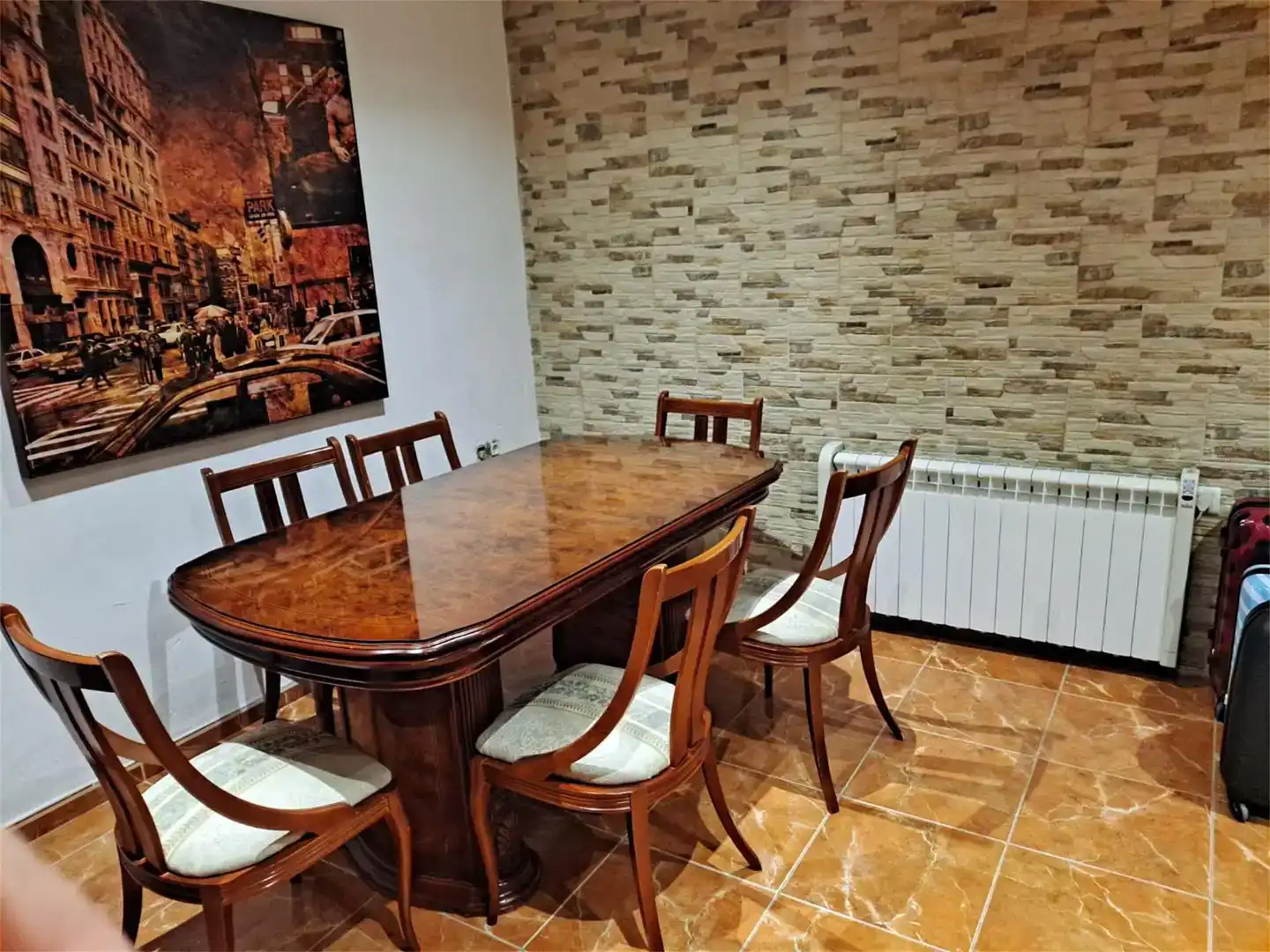 Piso de 200 m² en Minglanilla