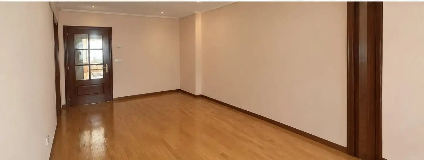 Pis de 75 m² a Ourense