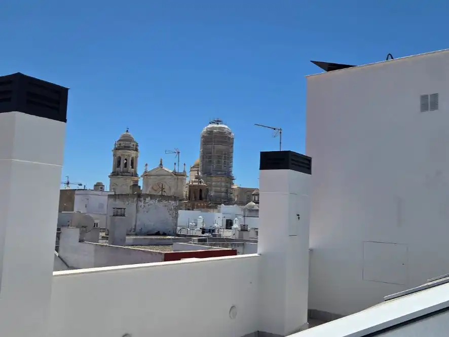 Piso de 80 m² en Cádiz