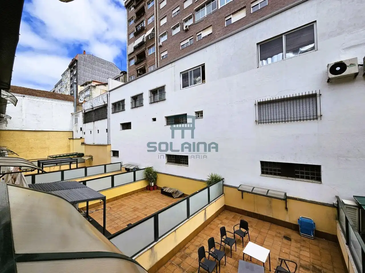 Piso de 77 m² en Ourense