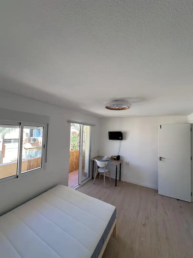 Habitación 100 m², Almería