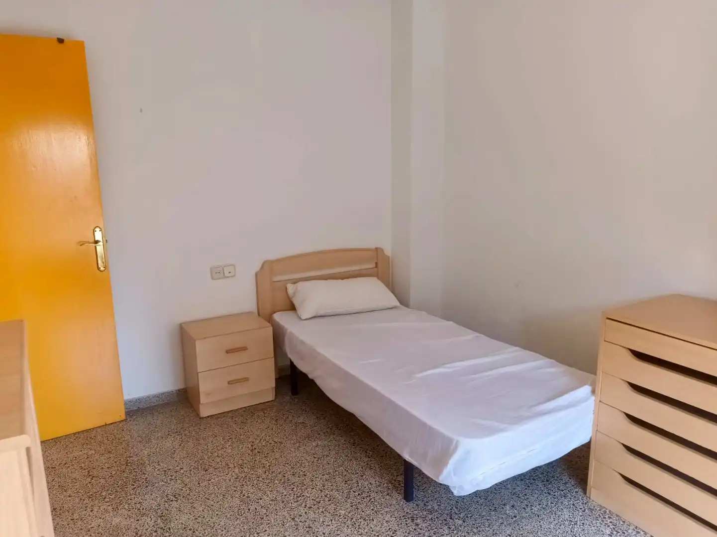Piso de 90 m² en Granada