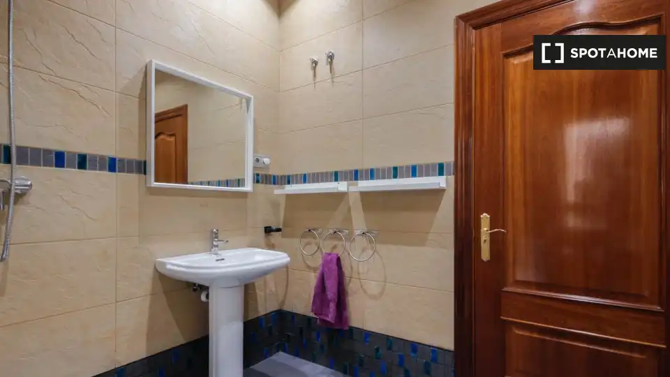 Habitación 196 m², Bilbao