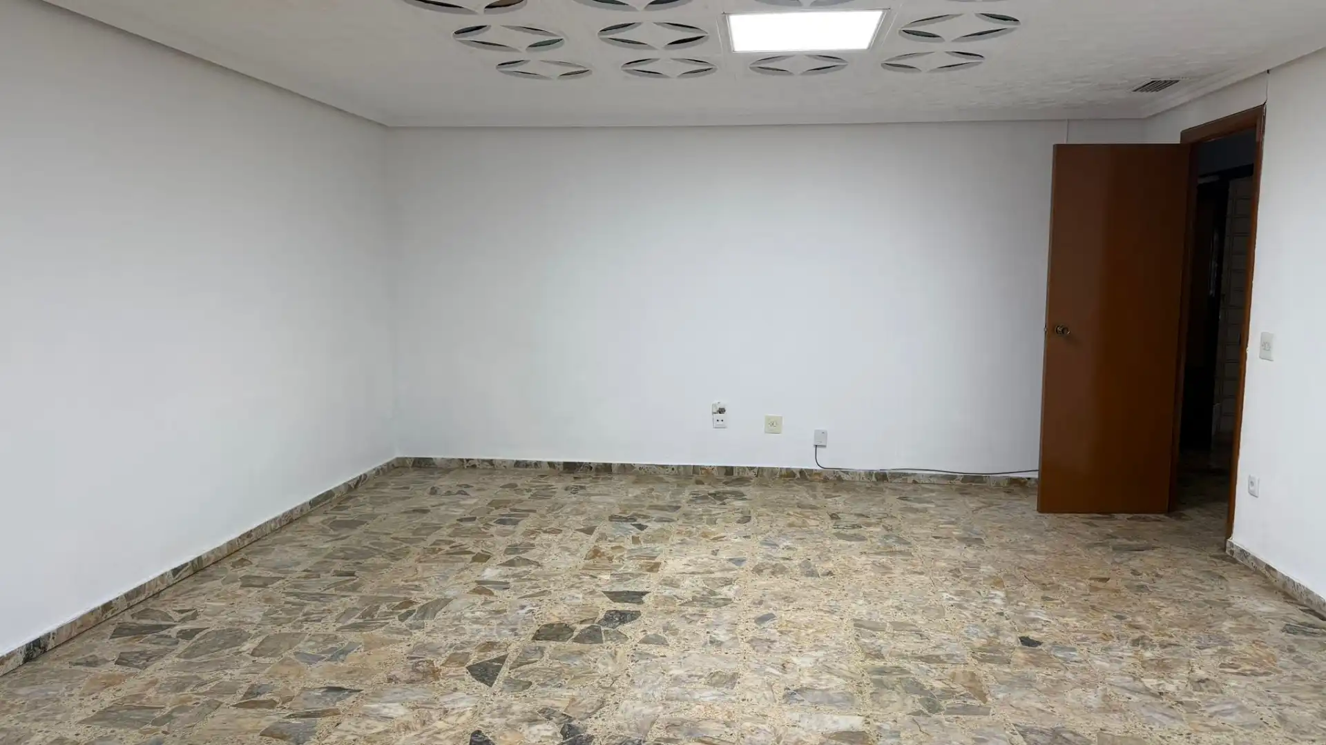 Casa de 136 m² en Alpartir