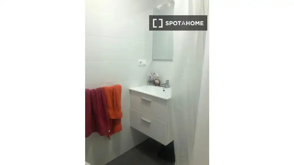 Habitación 115 m², Granada