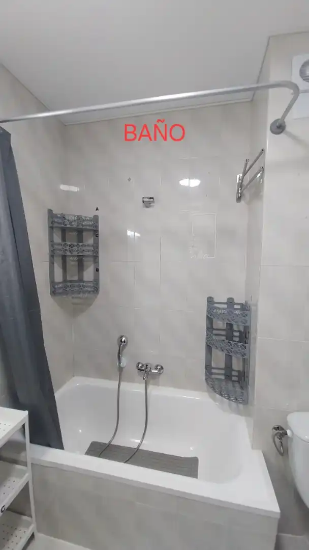 Habitació de lloguer, Perales de Tajuña