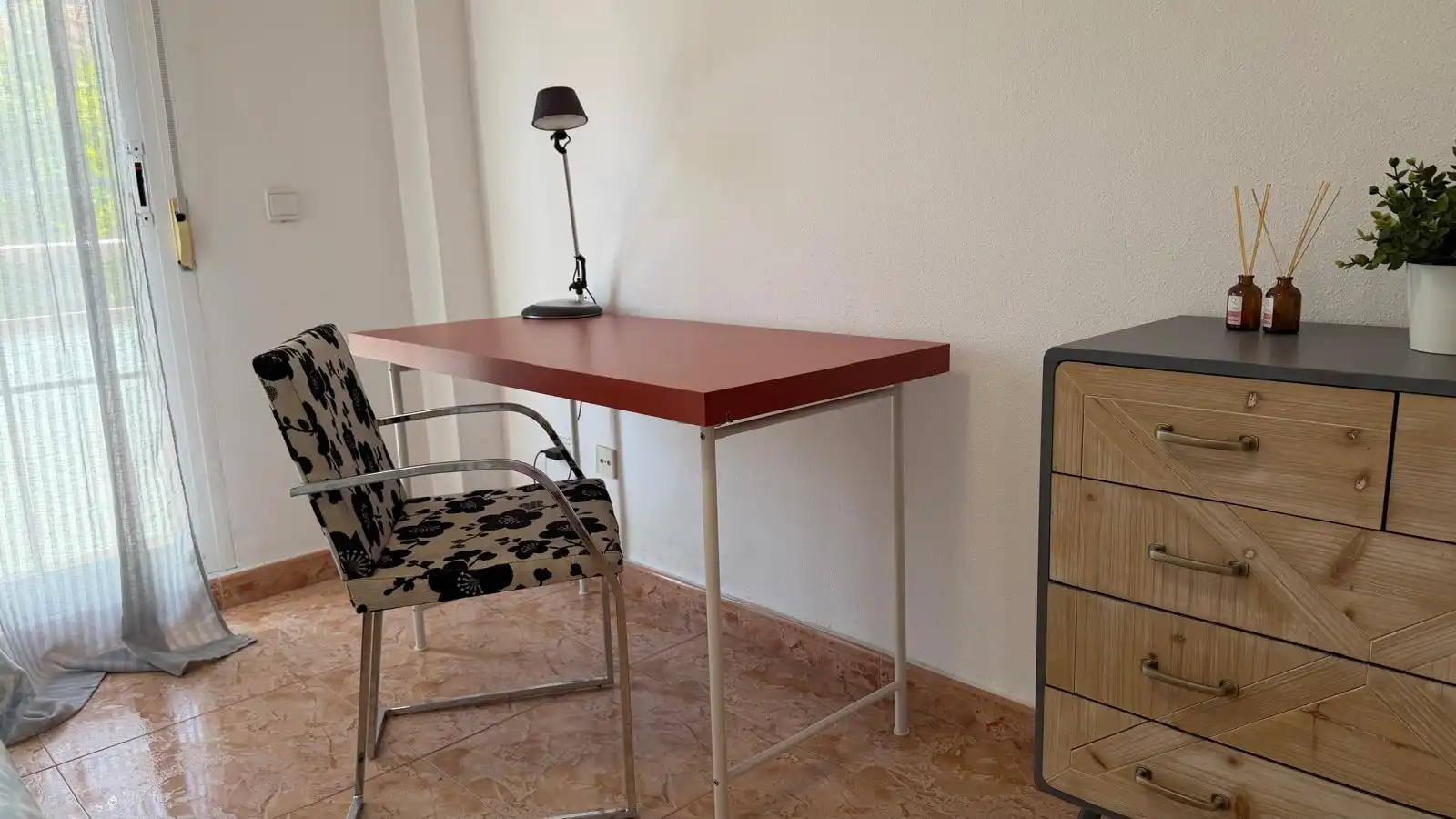 Zimmer 106 m², La Almunia de Doña Godina