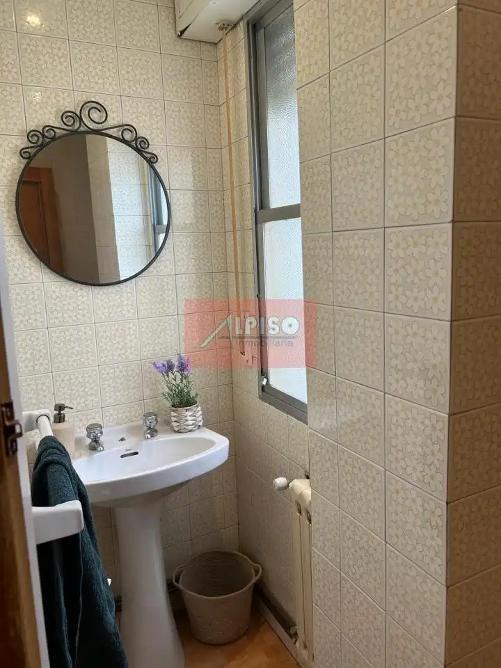 Piso de 120 m² en Ourense