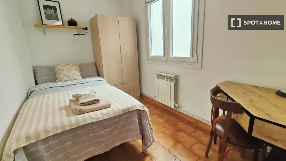 Habitación 54 m², Zaragoza
