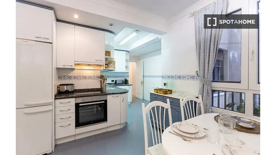 Habitación 196 m², Bilbao