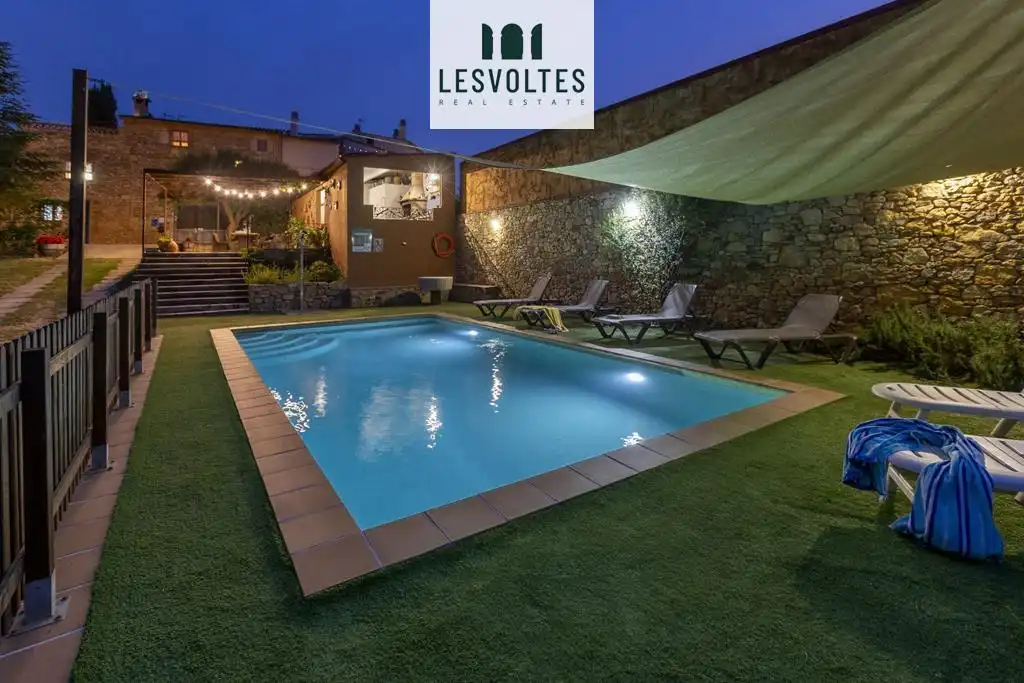 Casa de 264 m² en Forallac